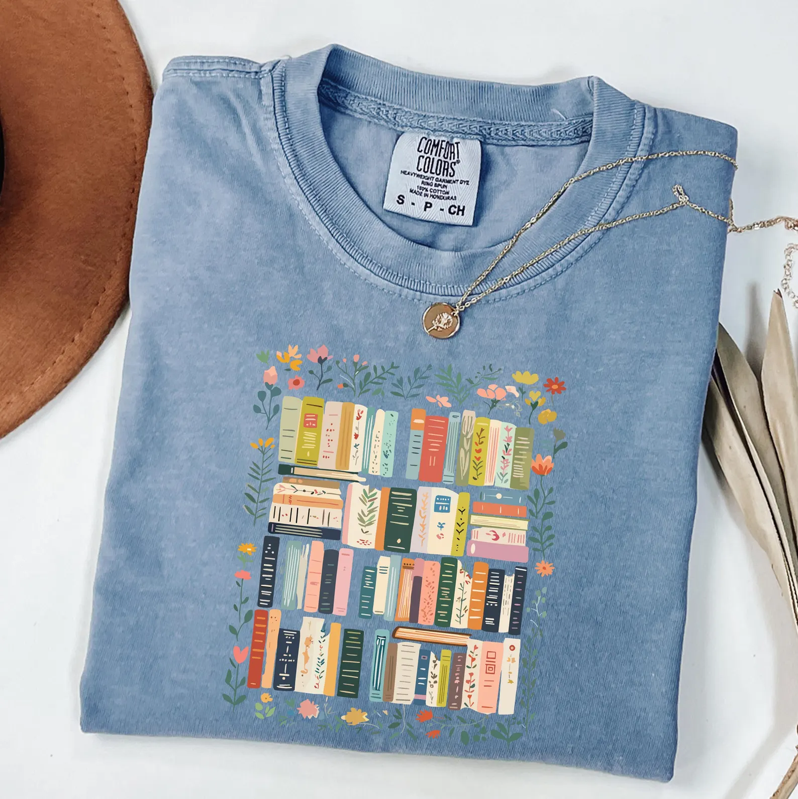 Bookshelf Aesthetic Vintage Book Lover T-Shirt